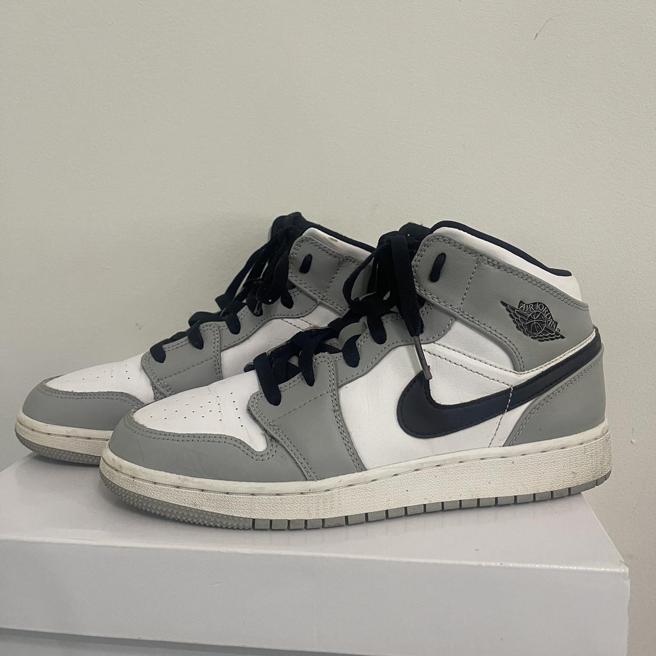 Jordan 1 fashion mid smoke grey femme