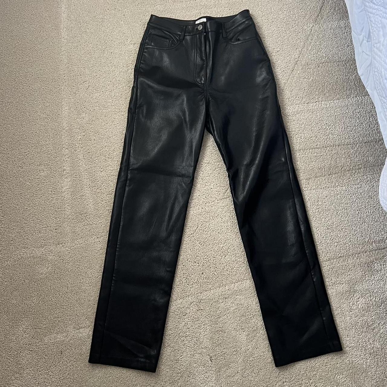 Aritzia Women's Black Trousers | Depop