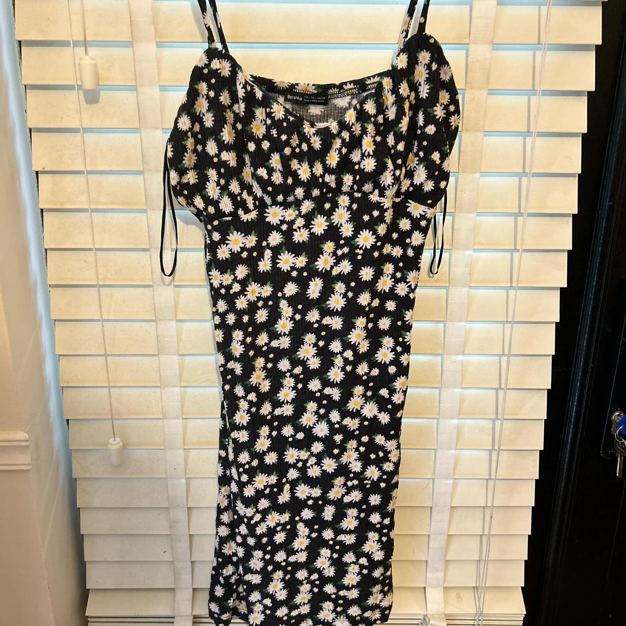 Primark daisy dress hotsell