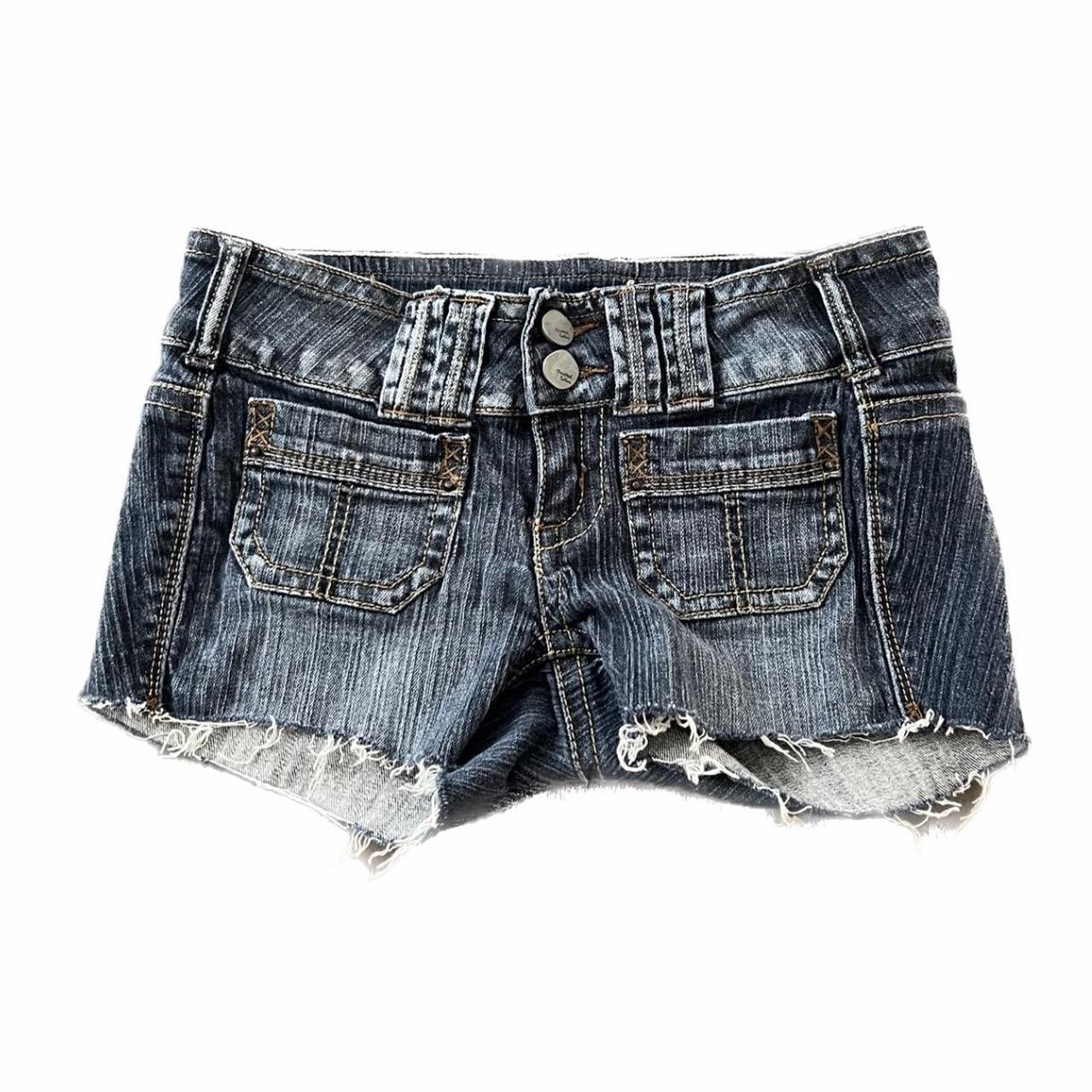 adorable 2000s grunge low rise shorts ☆ size 5 ☆... - Depop