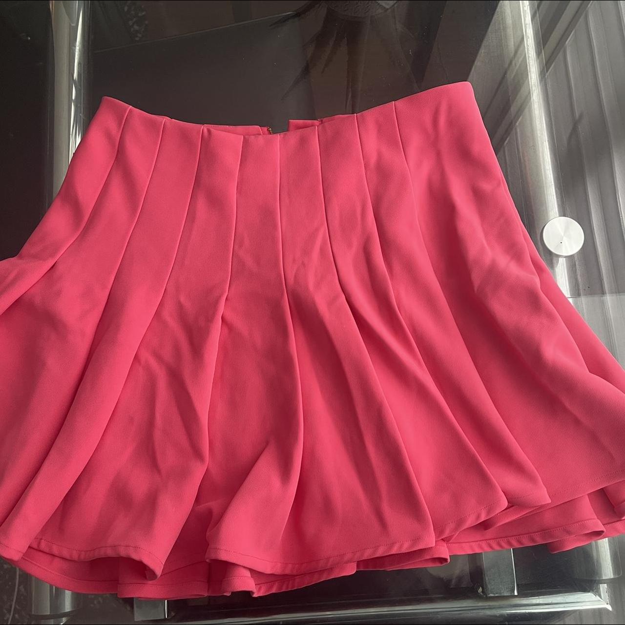 Pink Pleated skirt from H&M. New without tag. Size 8-10 - Depop