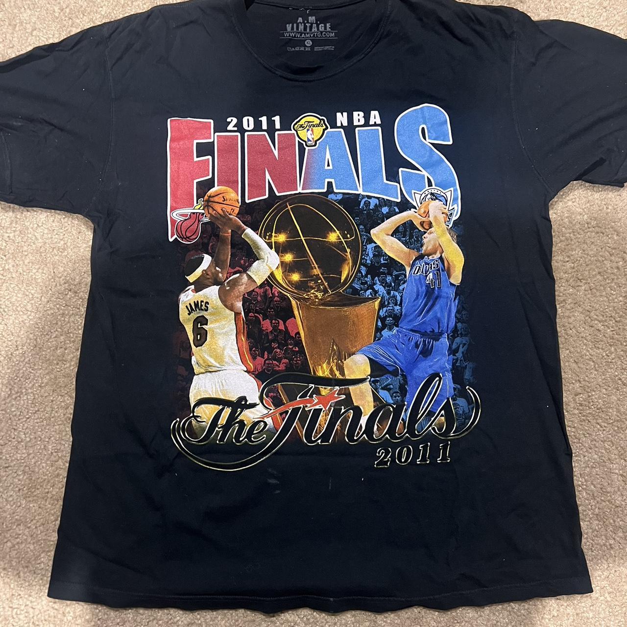 UNK NBA Battle popular of the hardwood LeBron vs Dirk The Finals T-shirt