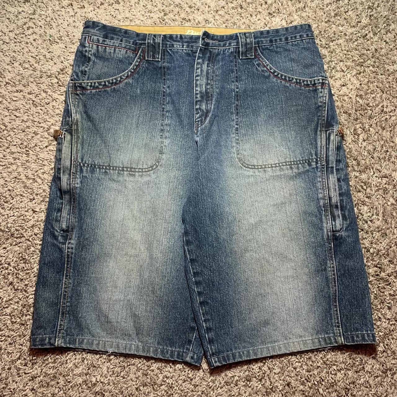 item listed by sleepingwithscissors