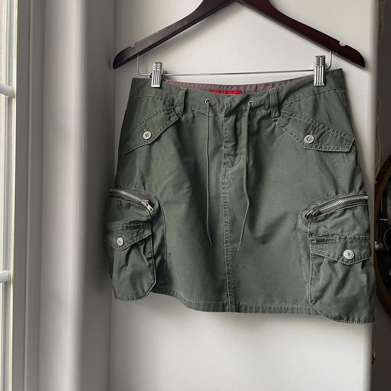 unionbay army green cargo skirt size: labeled 7... - Depop