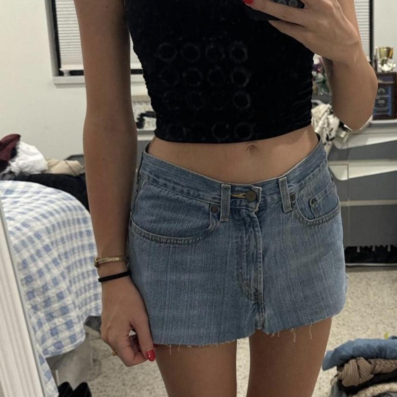 Levi cut mini skirt Size xs but could