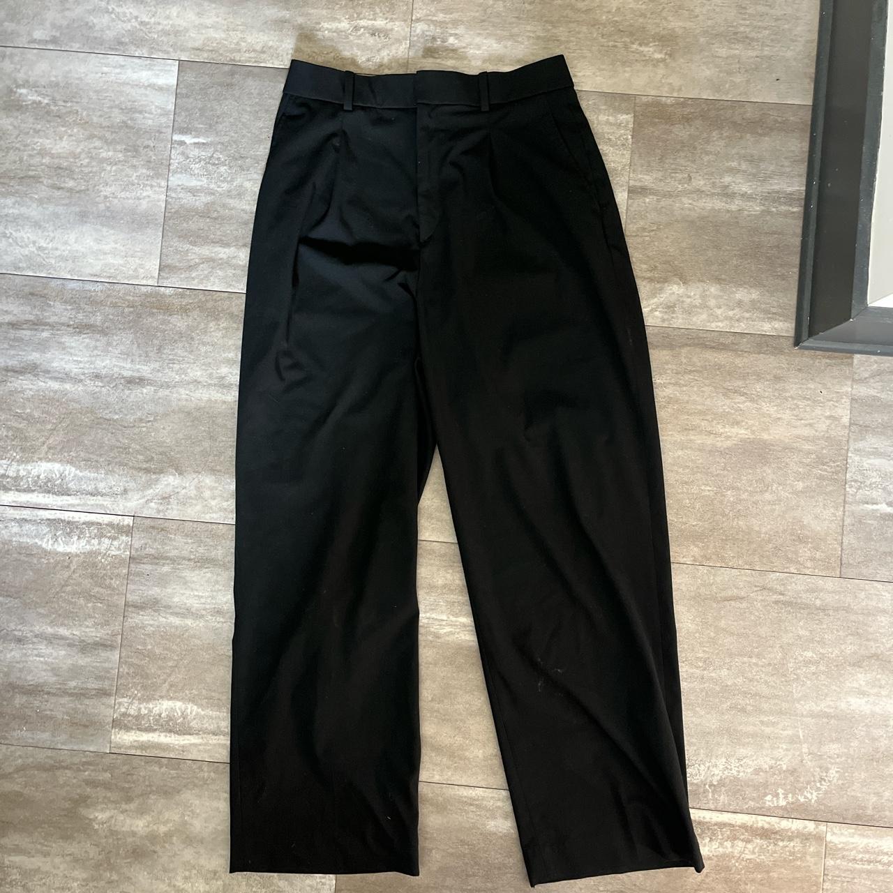 uniqlo black wide leg pleated trouser pants worn a... - Depop