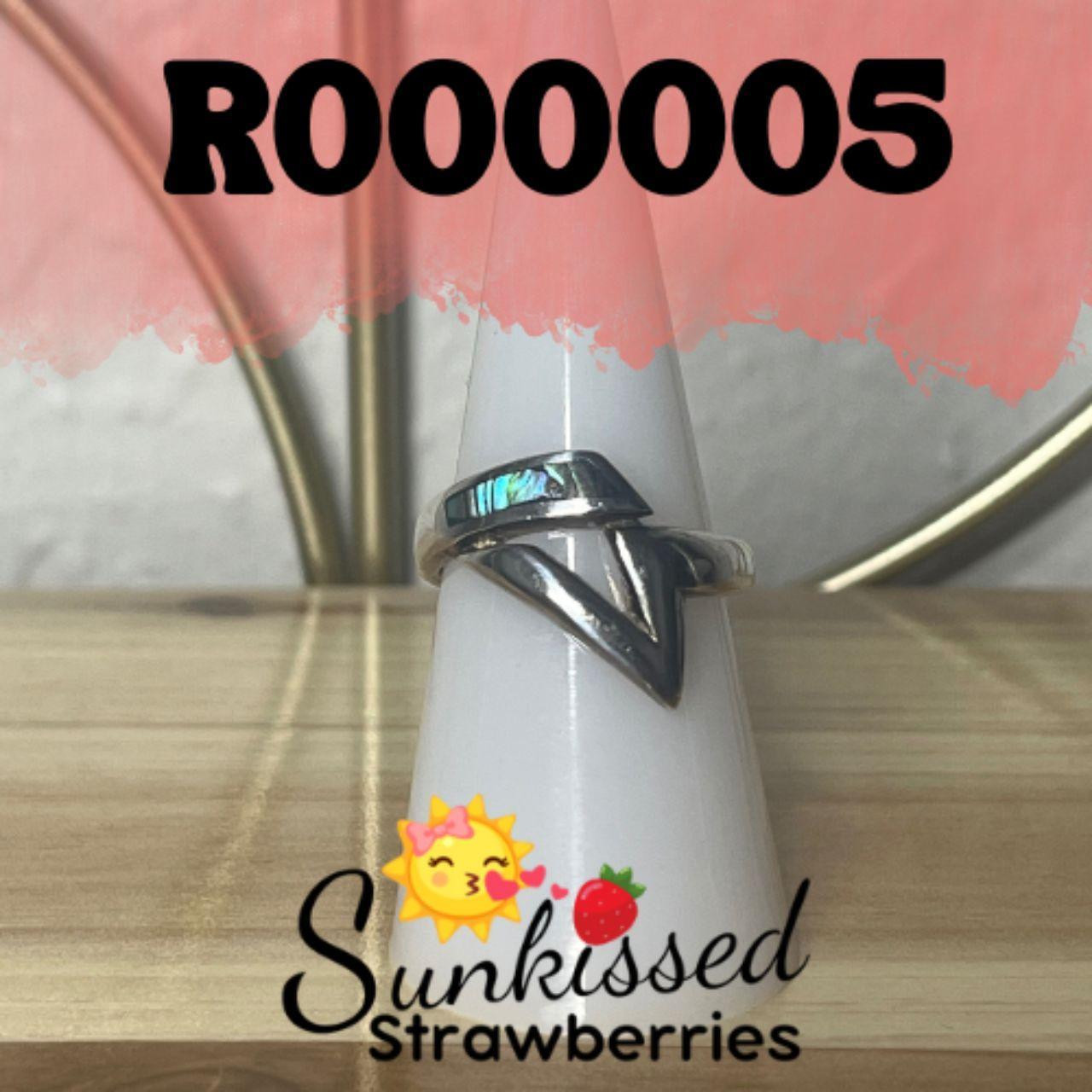 Source Unknown Women's Ring - Silver/Multi – Ring… - image 1