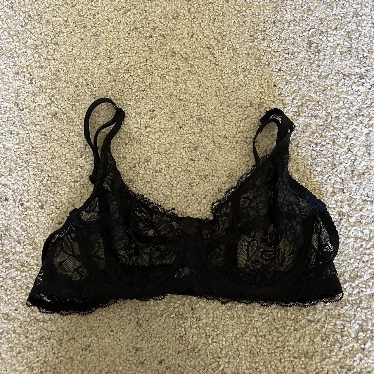 ☁️shein lace bra with adjustable straps , 🗝️shipping