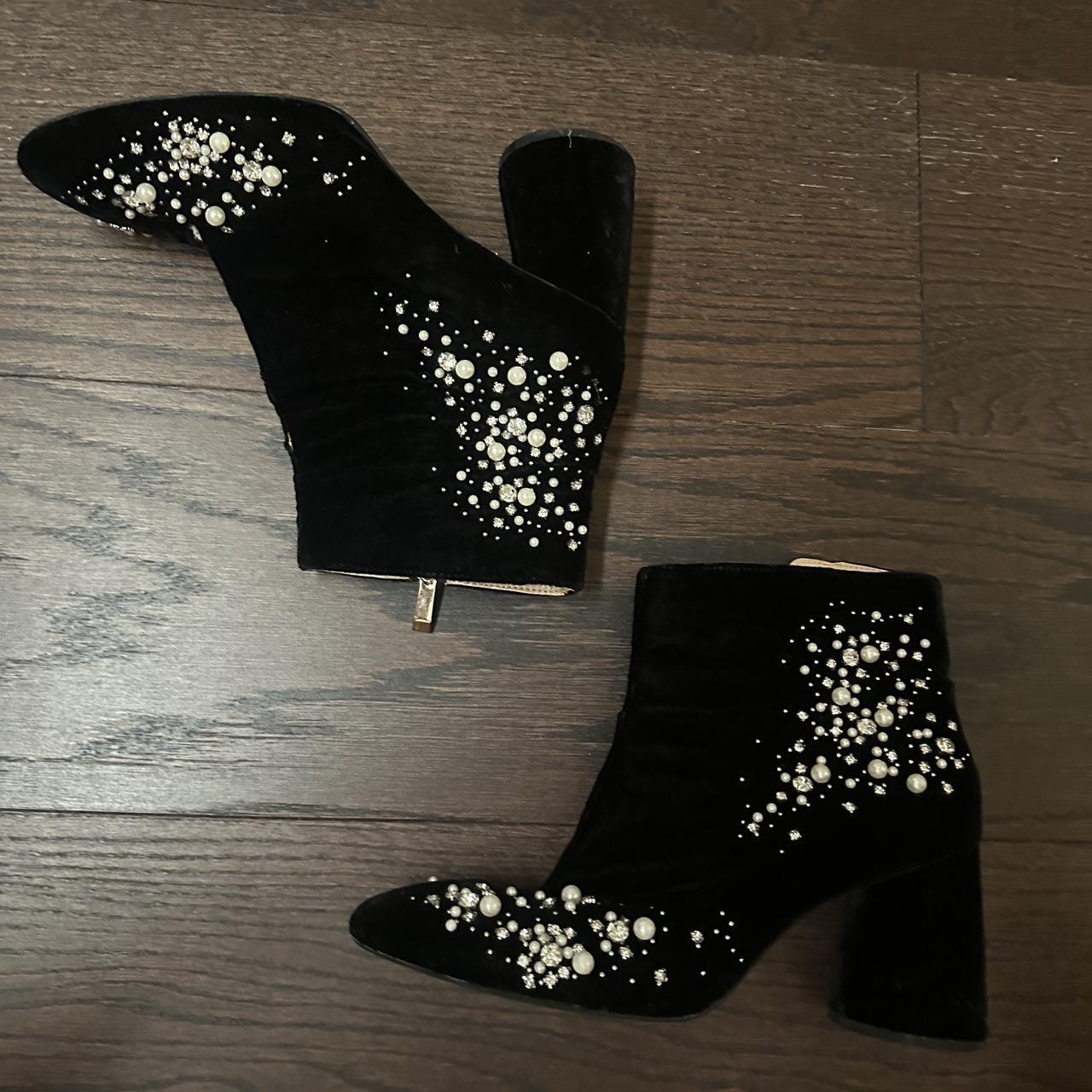 item listed by em_fried_