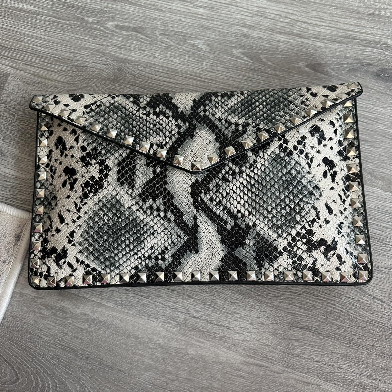 item listed by empet