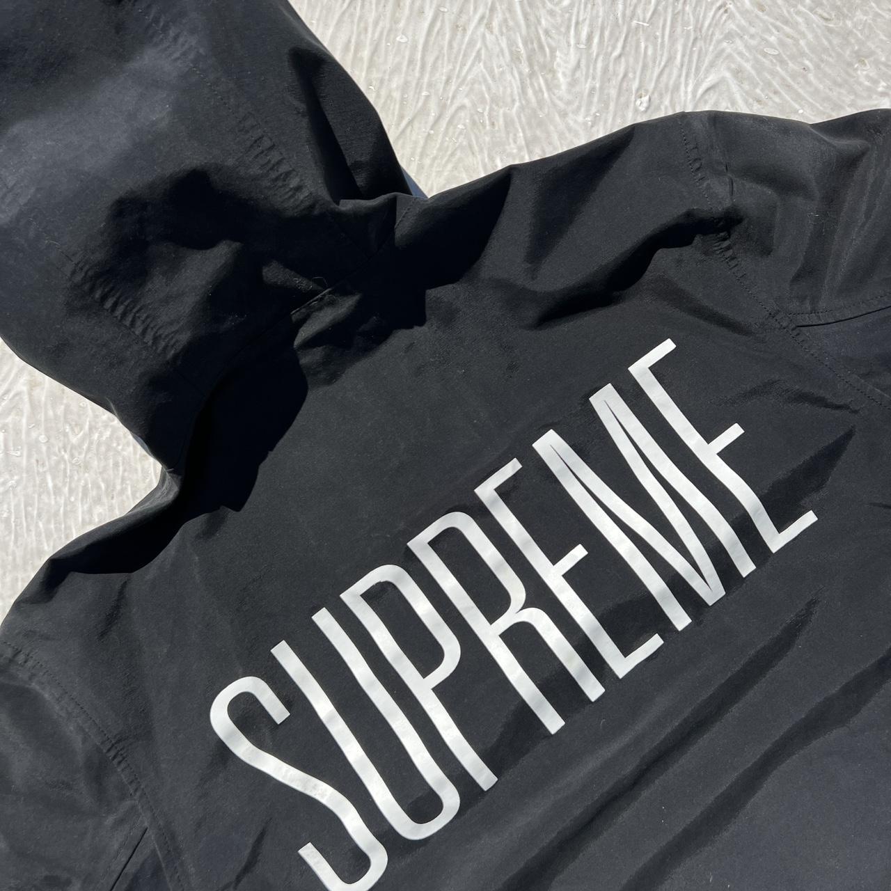 2013 Supreme Fishtail parka szL Glue is degrading | Depop