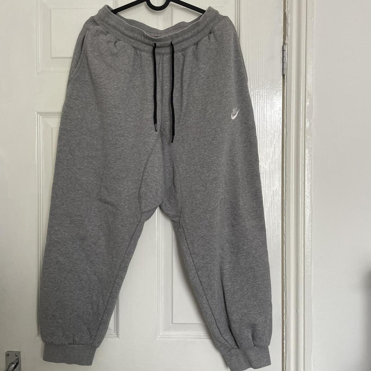 mens nike joggers gray