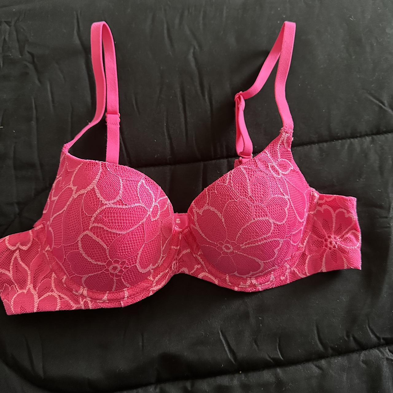 NWOT Floral pink bra slight push up size 34A never - Depop