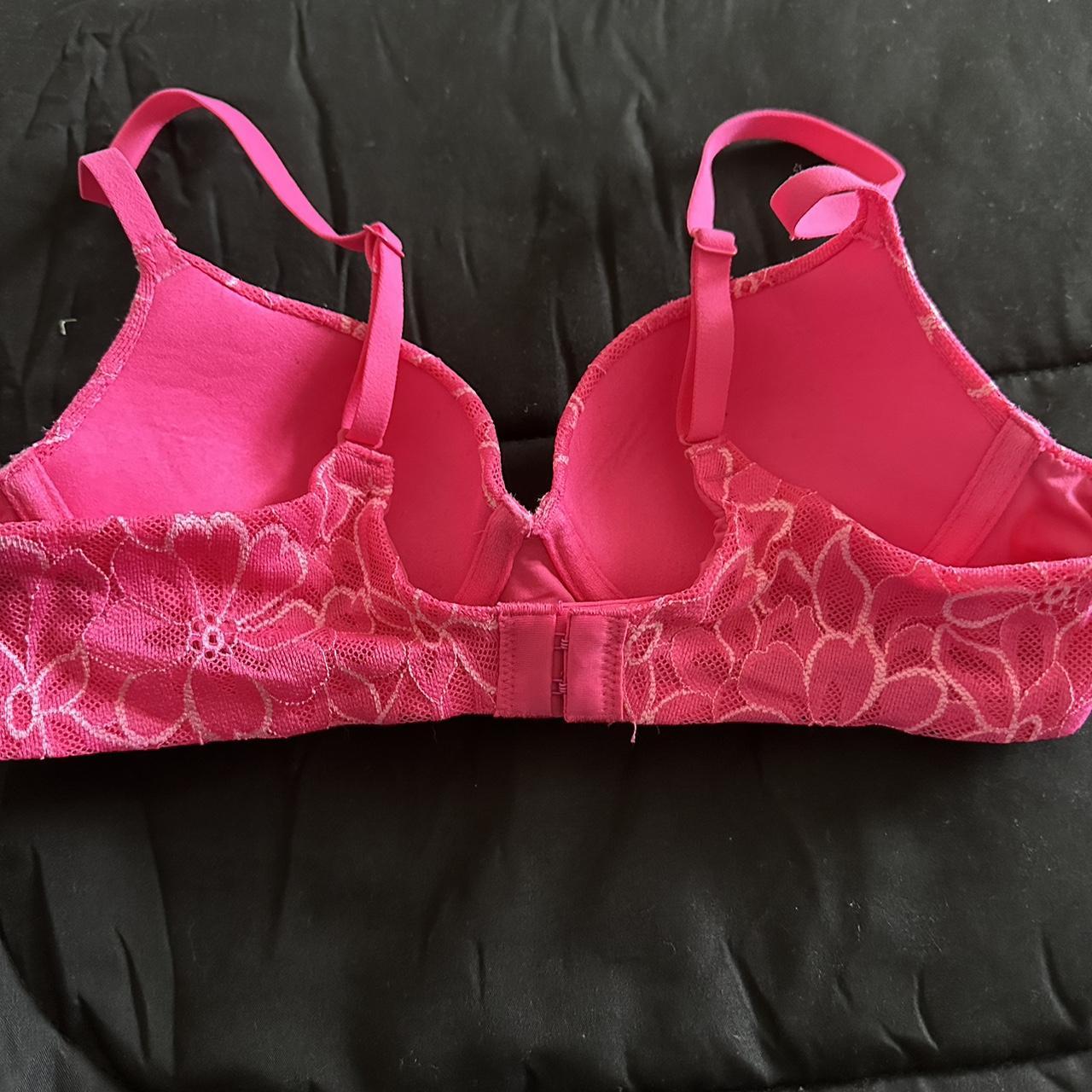 NWOT Floral pink bra slight push up size 34A never - Depop