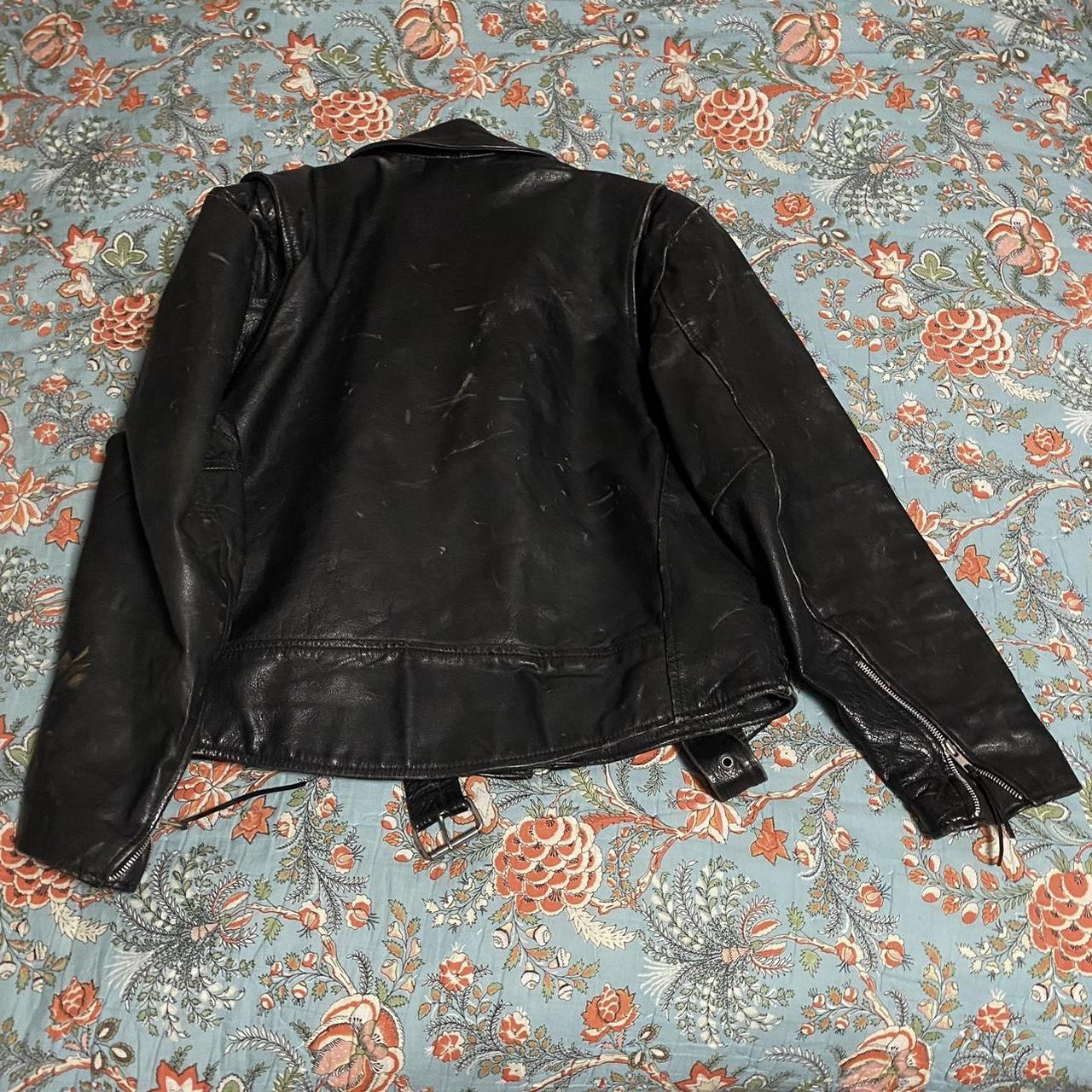 Wilson’s Leather Men's Black and Silver Jacket (4)