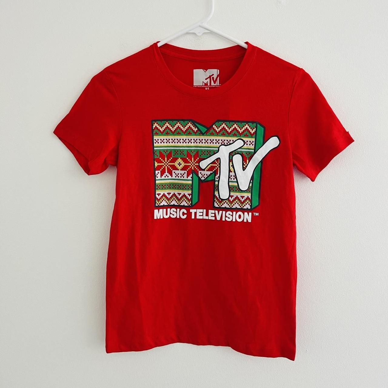 red mtv shirt