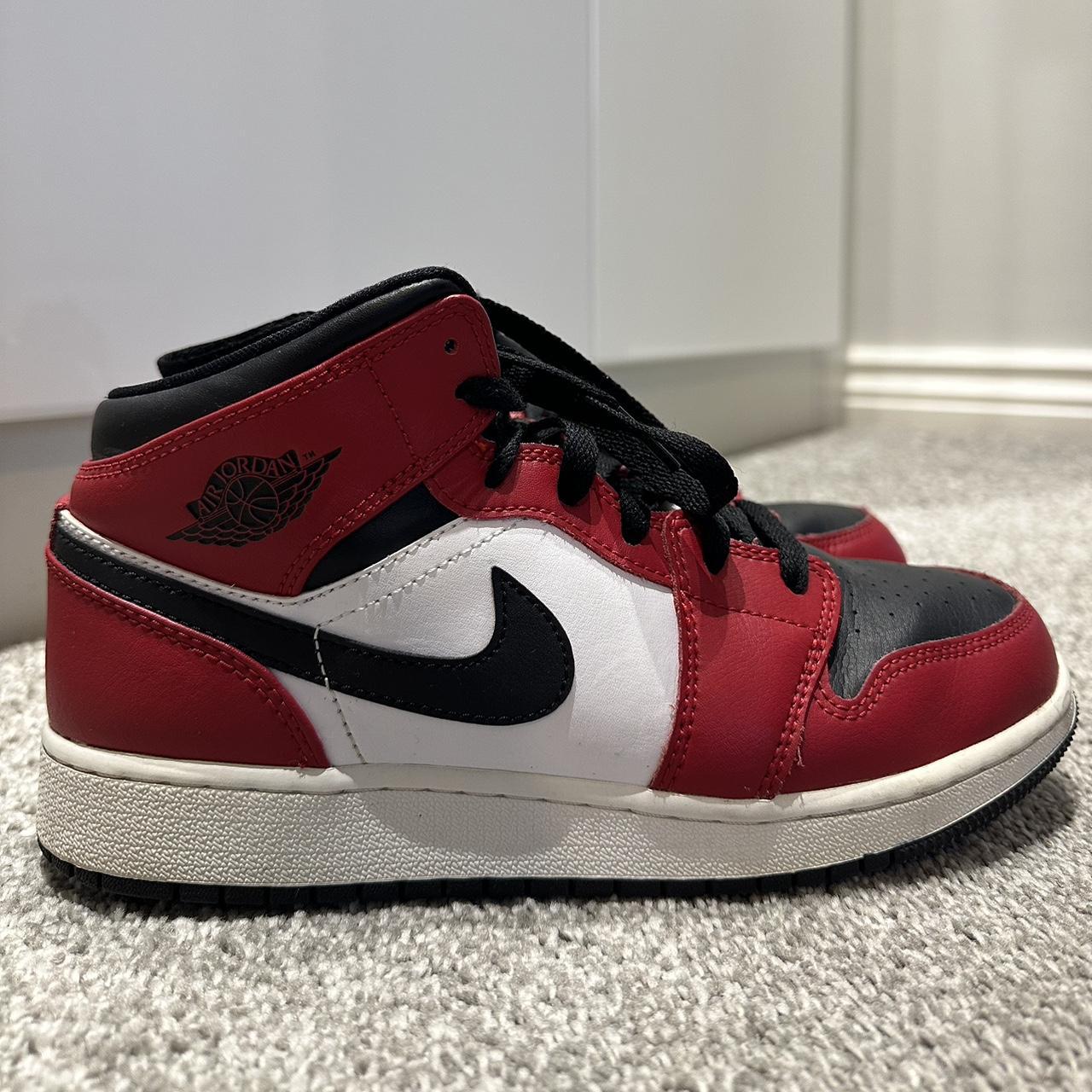 Air Jordan 1 mid chicago size 2024 5Y