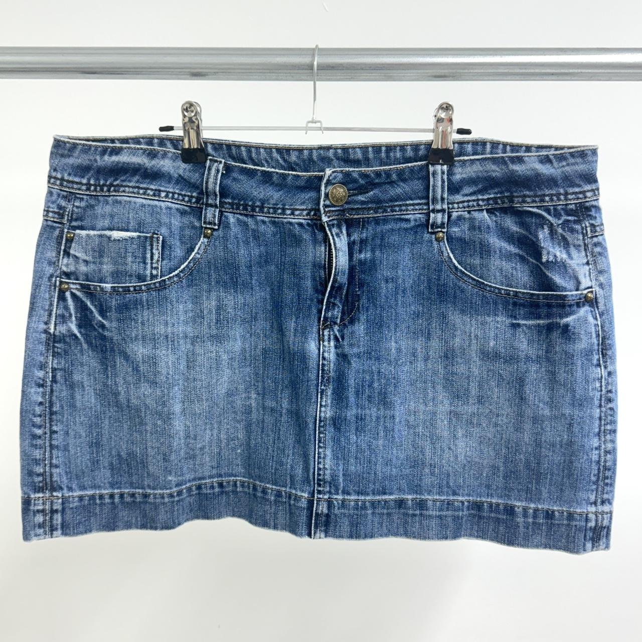 Vintage y2k 00s denim mini skirt Size UK 16 Depop