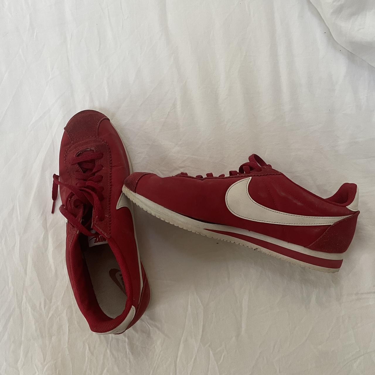 black red nike cortez