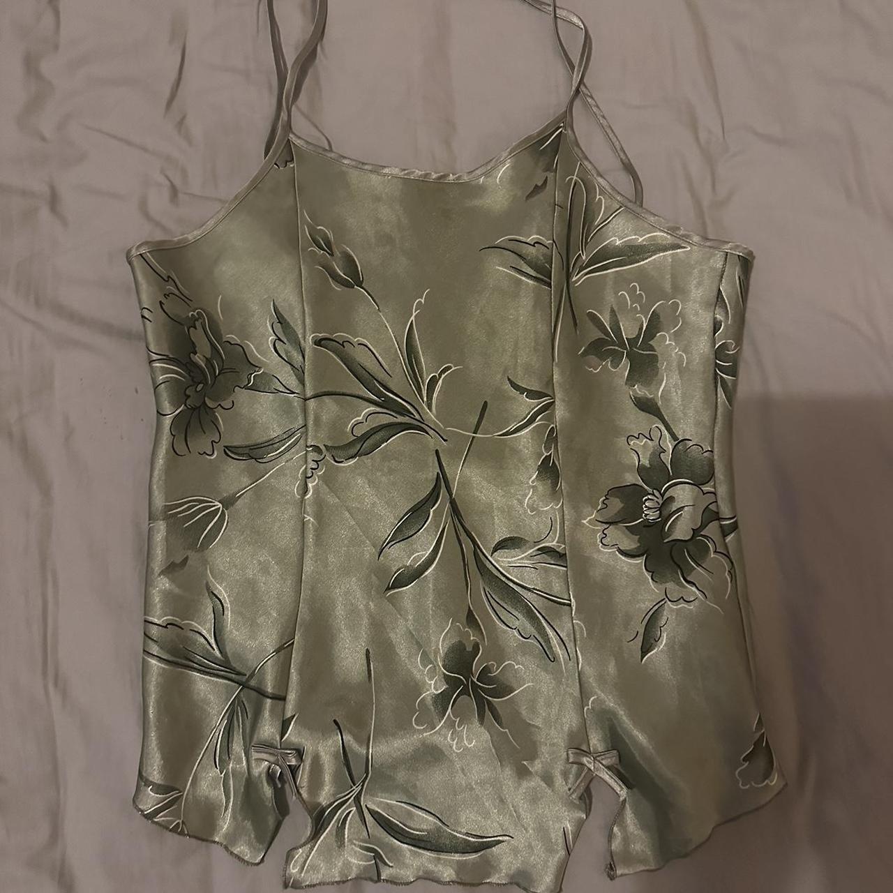 Vintage green cami - Depop