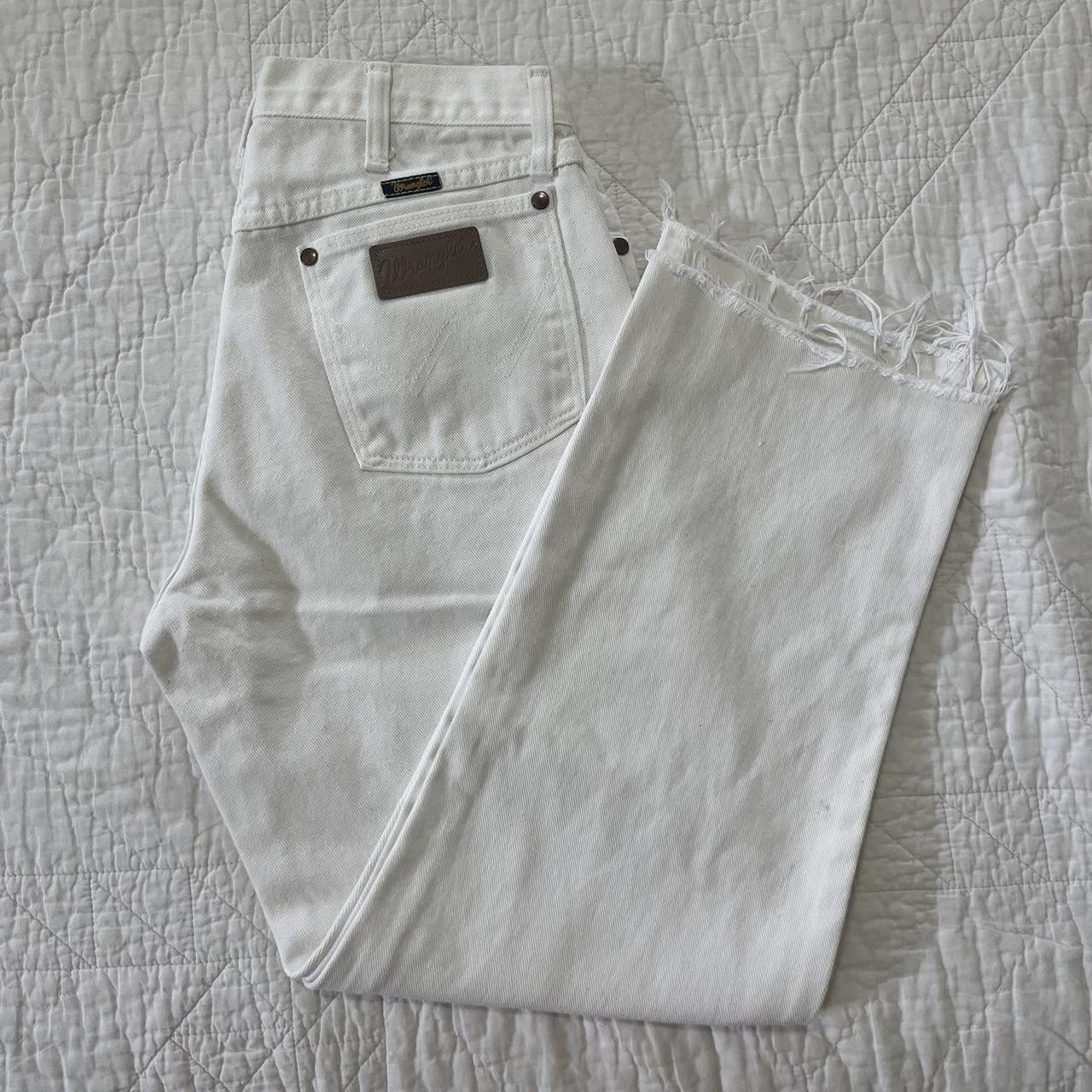 White Wrangler Jeans! 31 X 27(because they were... - Depop