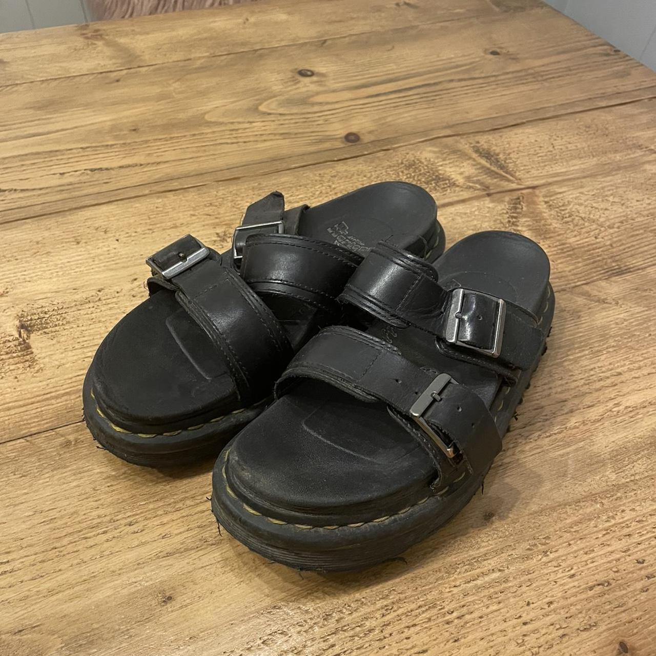 Doc Marten MYLES SLIDES size 4 - Depop