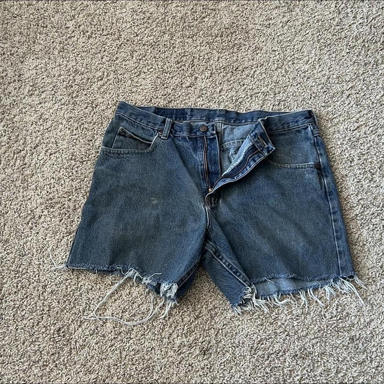 Wrangler jorts Size 33 6 inch inseam - Depop