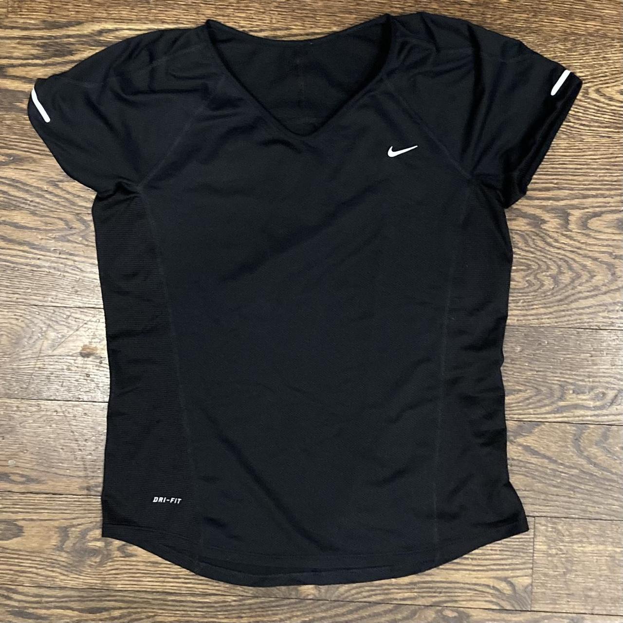 Nike Women's Black Shirt | Depop