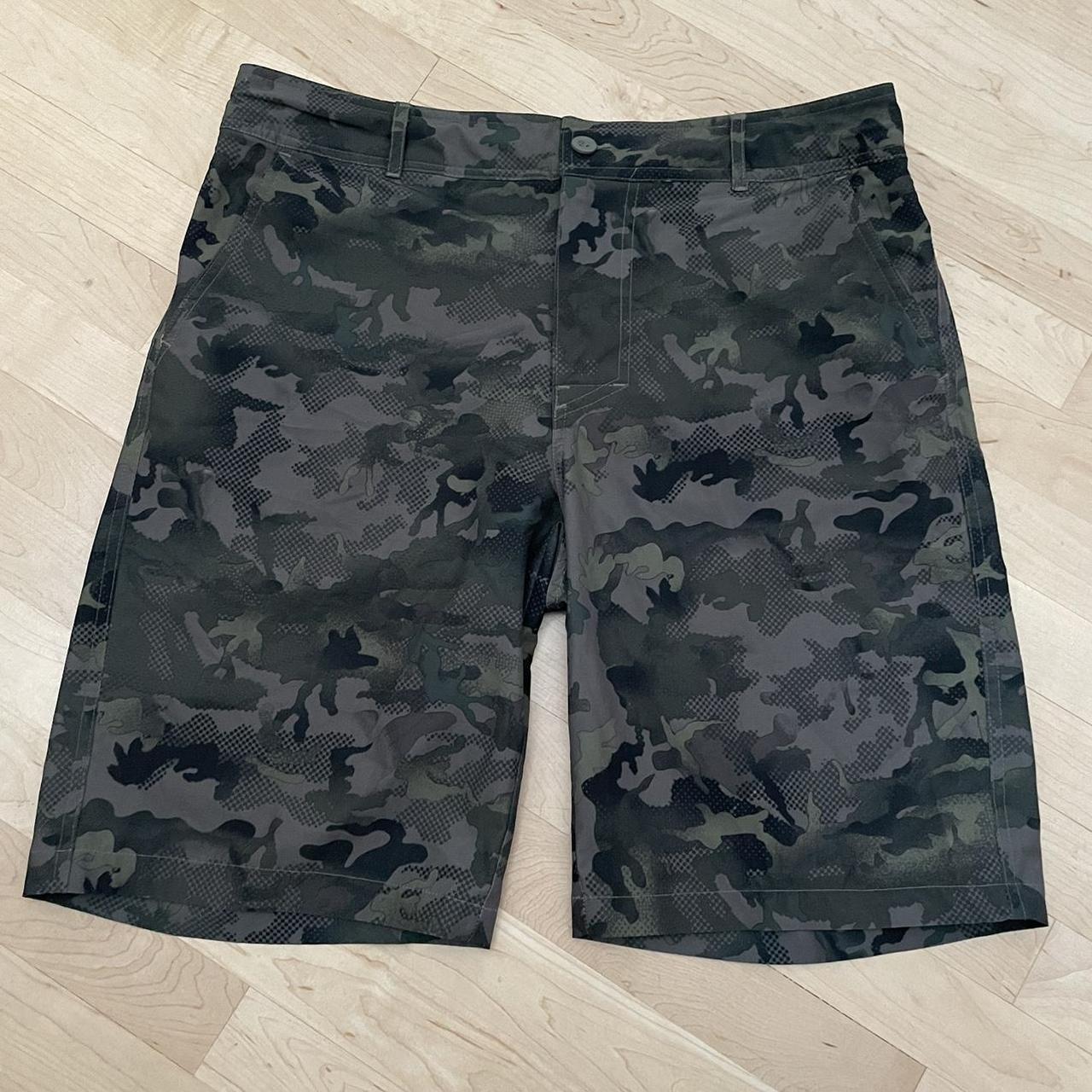 Mossimo camo shorts on sale