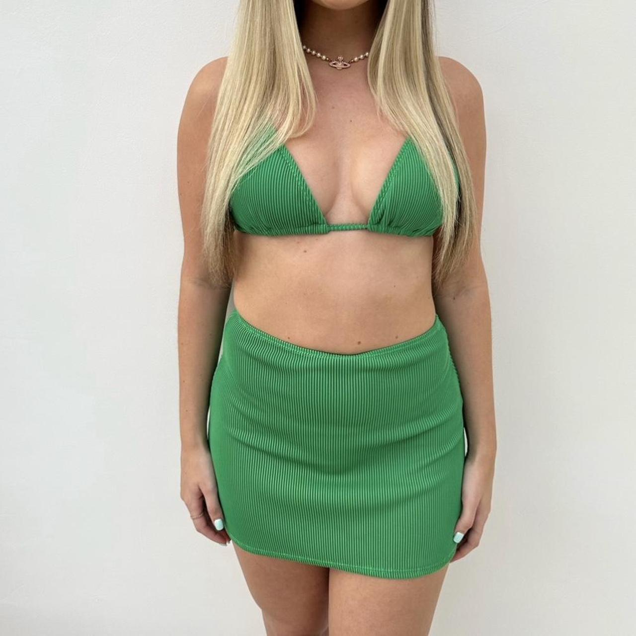 SHEIN Women's Green Bikinisandtankinisets Depop