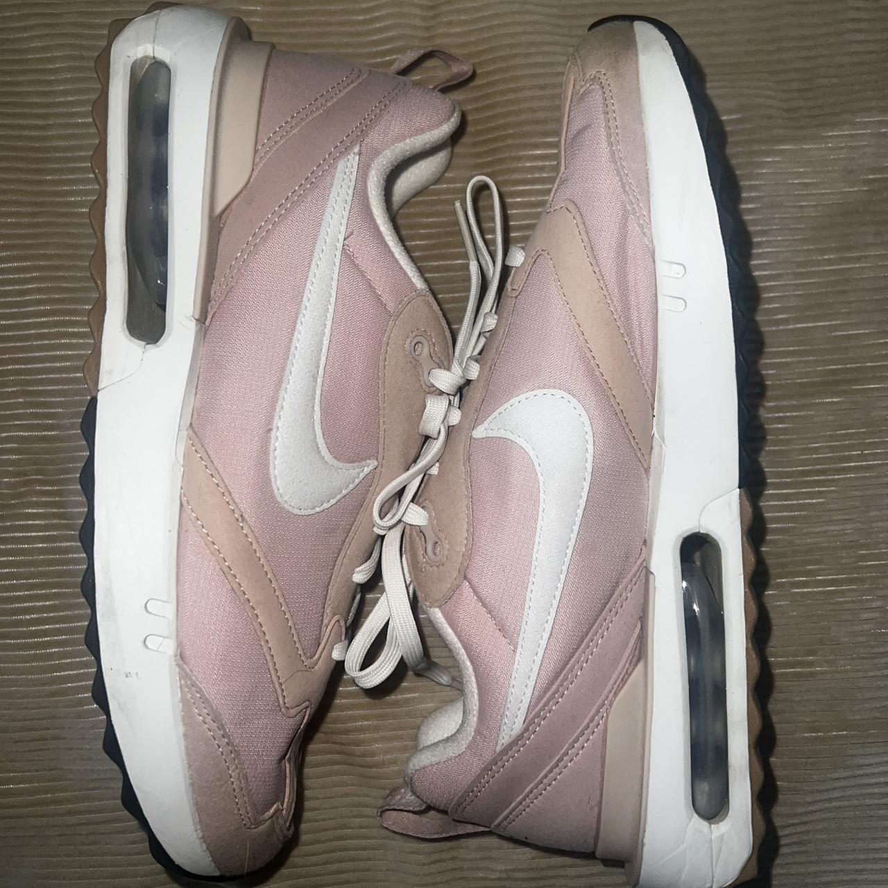 pink ladies nike