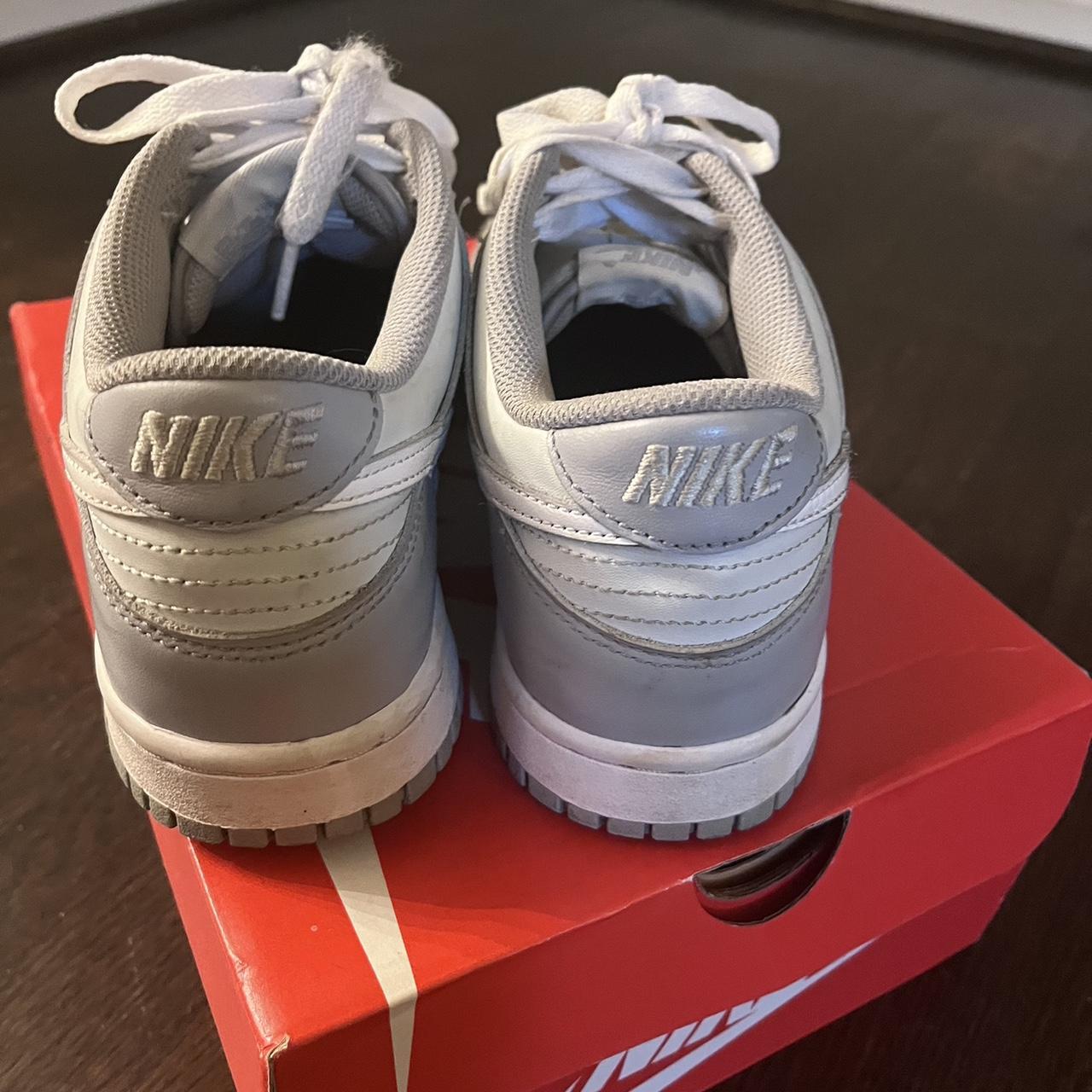 womens grey nike dunks