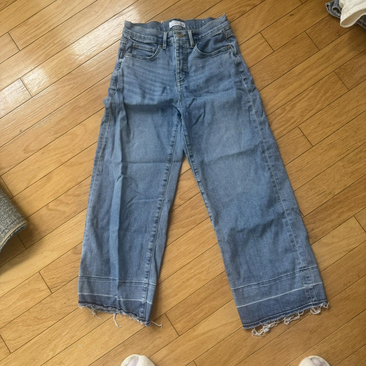 item listed by lexiandlo