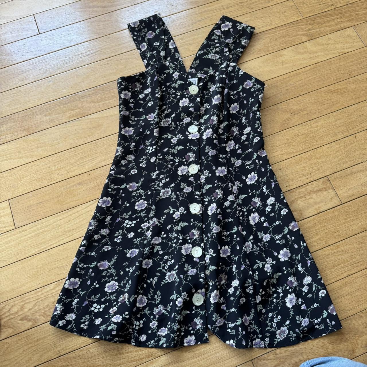 item listed by lexiandlo