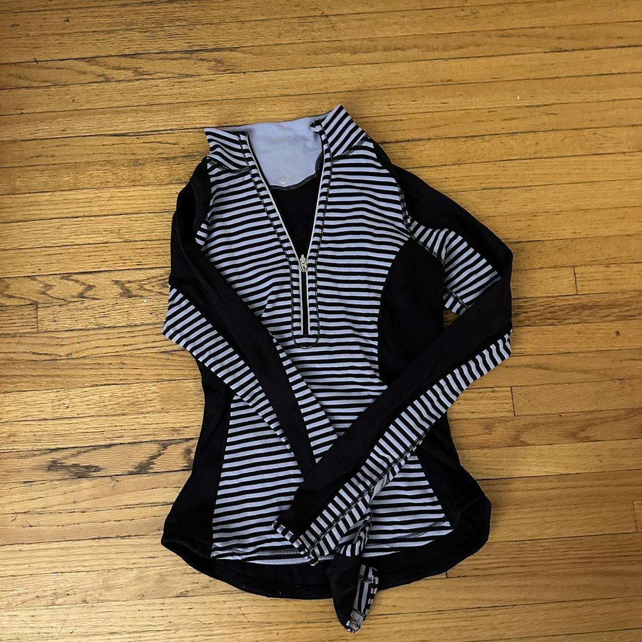 Lululemon reversible jacket In good condition 4 Depop