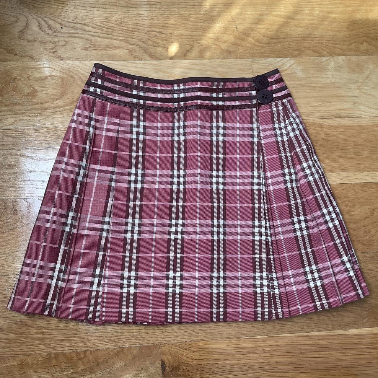 Burberry skirt clearance depop