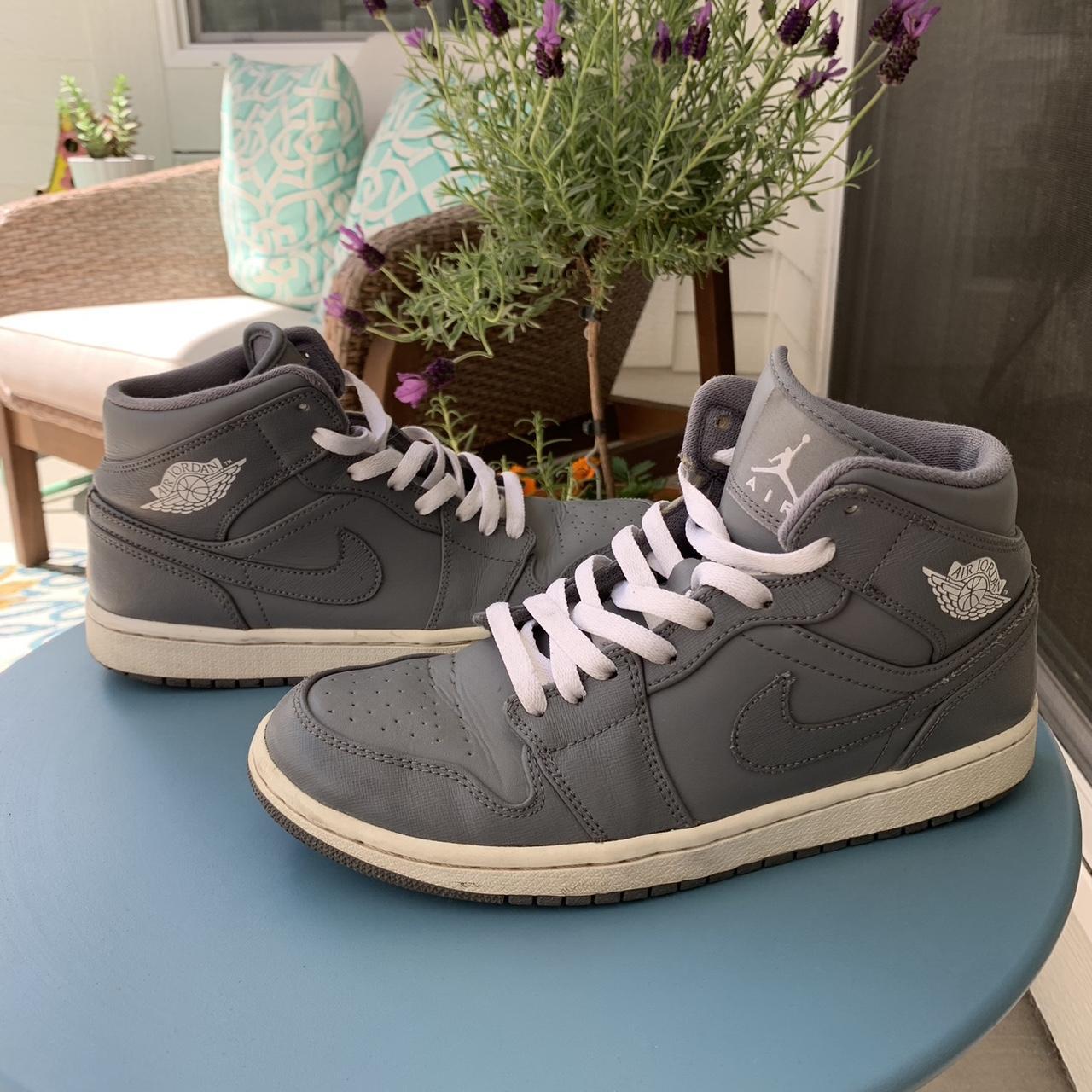 mids jordan 1 grey