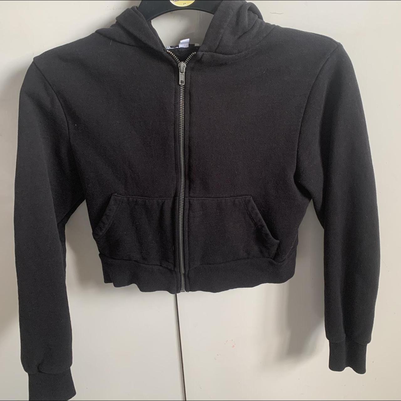 Subdued cropped black zip up hoodie Only worn a... - Depop