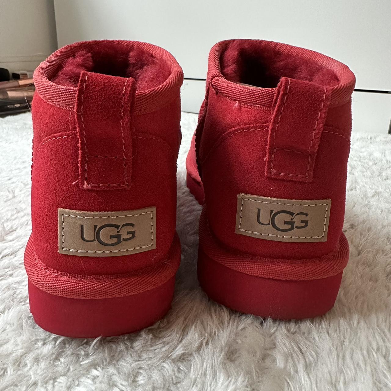 uggs in red