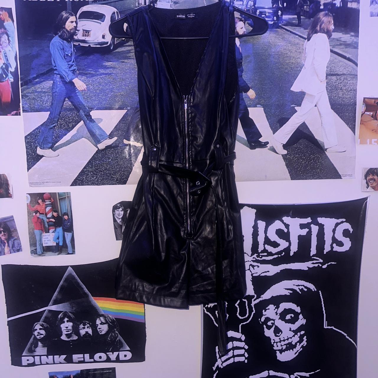 item listed by cleaningoutmycloset24_
