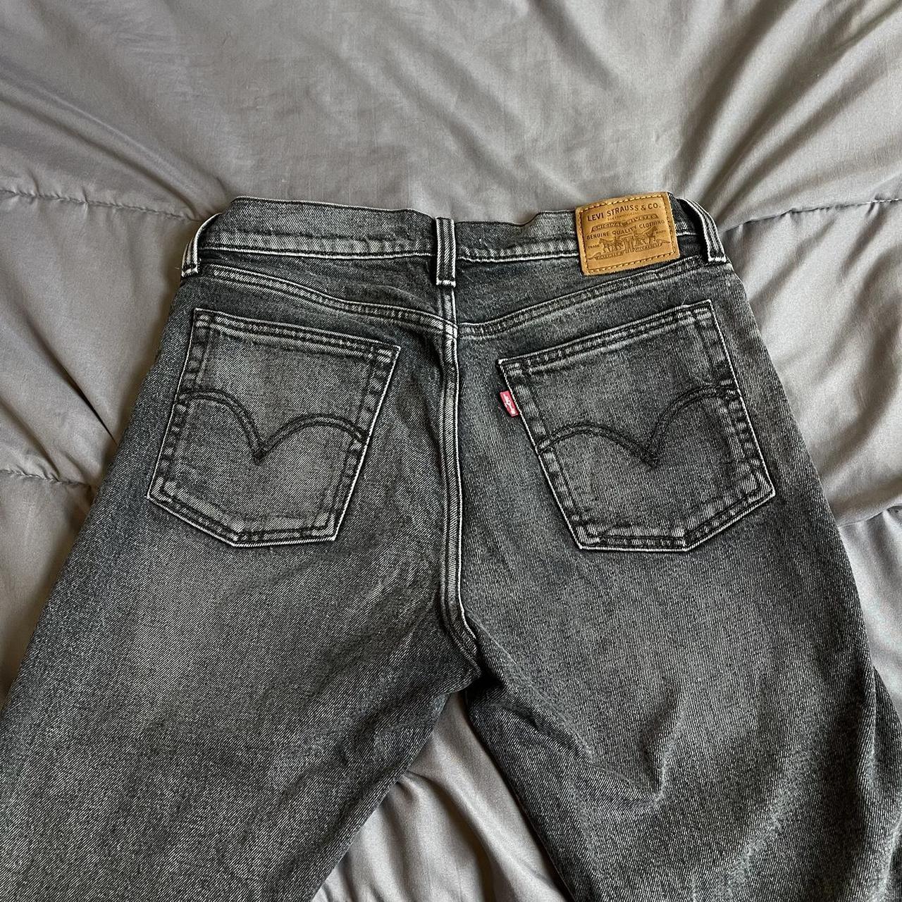 Levi’s Wedgie black jeans! #levis #jeans - Depop