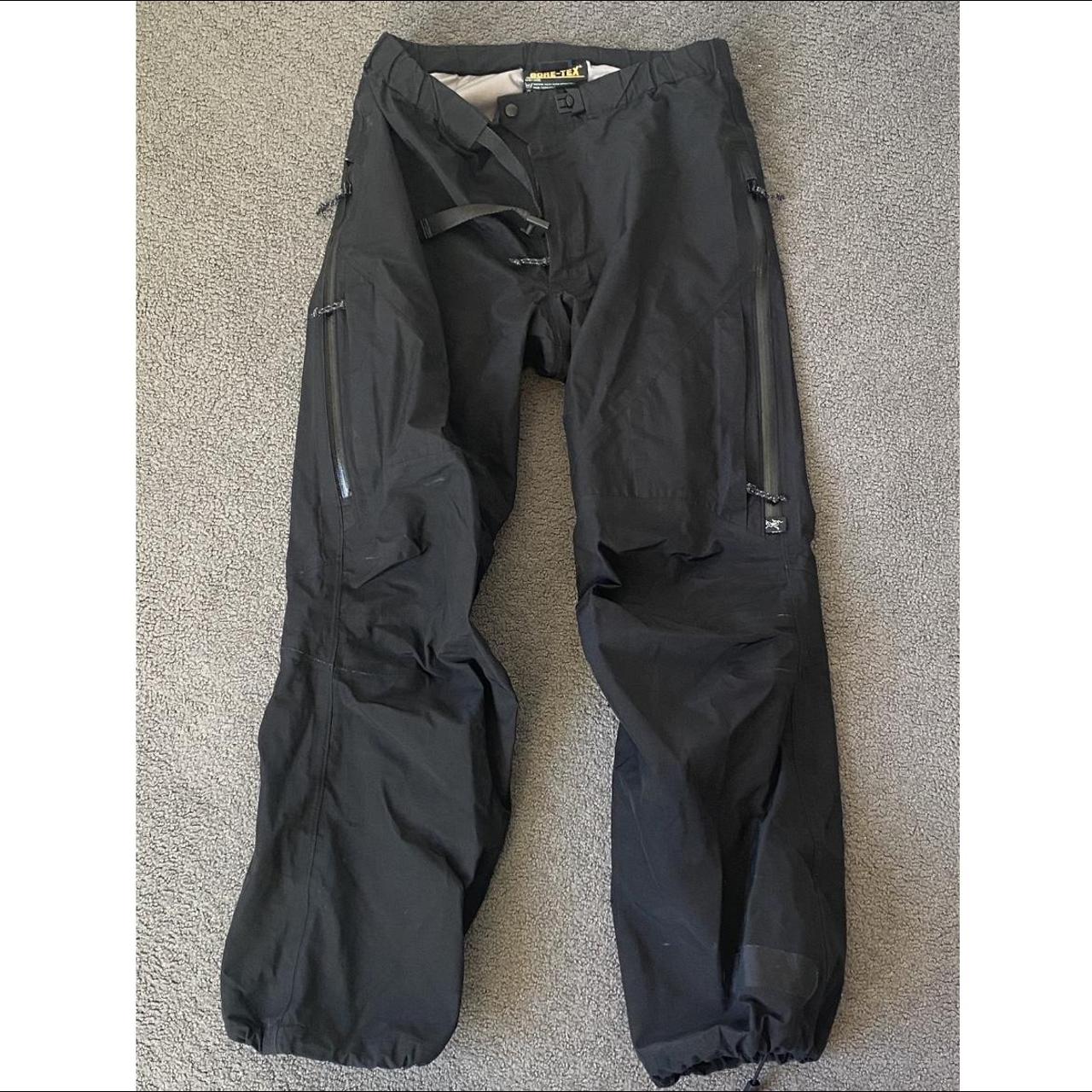 Arc'teryx Men's Black Trousers | Depop