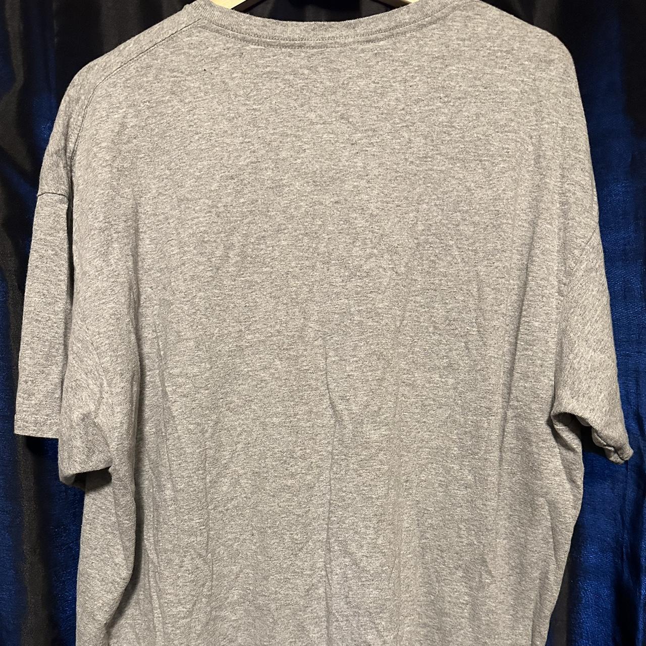 Reclaimed Vintage Men's Grey and White T-shirt (4)