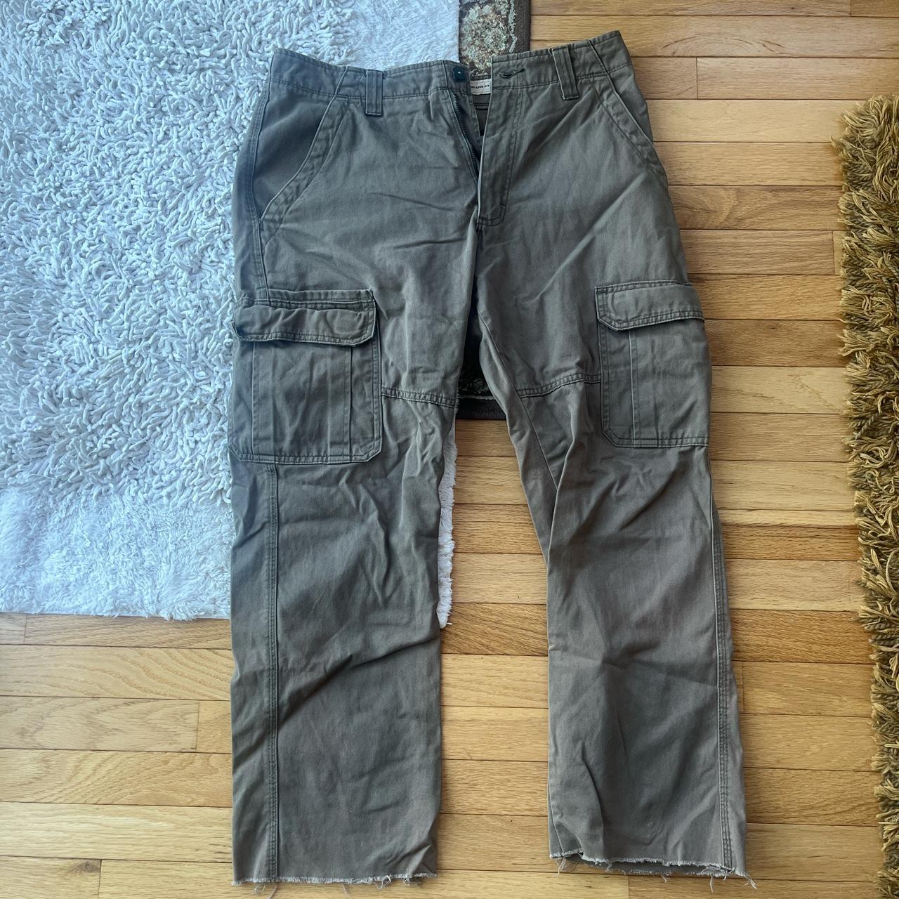 RELAXED FIT WRANGLER CARGOS W: 32 L: 32 Dm with... - Depop