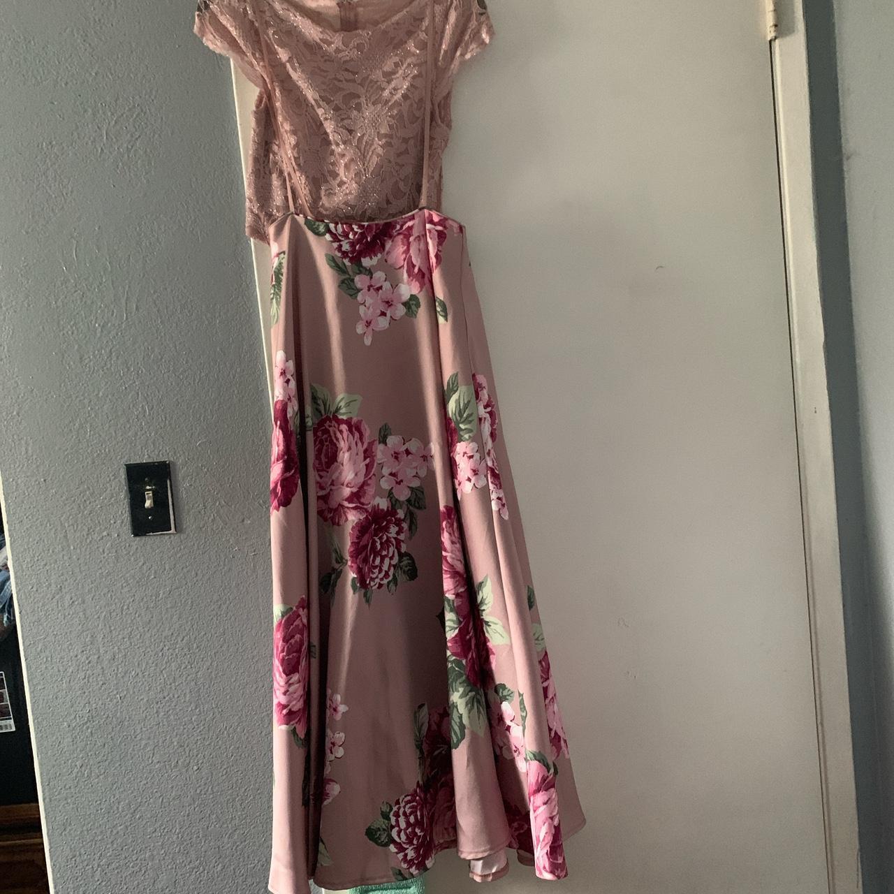 Pink Prom dress 2 piece set I only used it for Depop