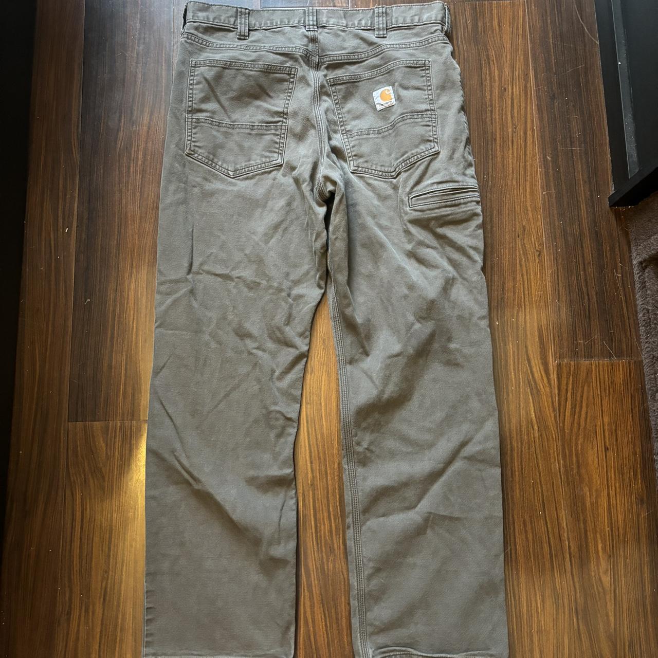 Carhartt Relaxed Fit Pants Measurements 32 x 29... - Depop