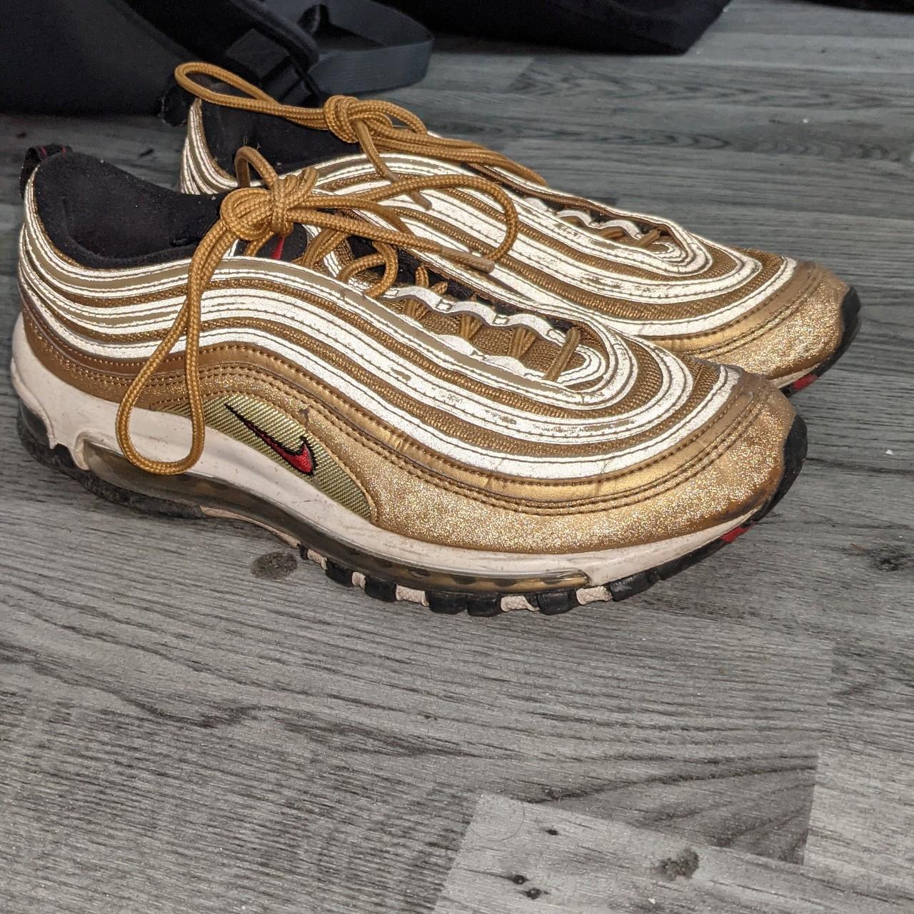 Nike Men's Gold | Depop