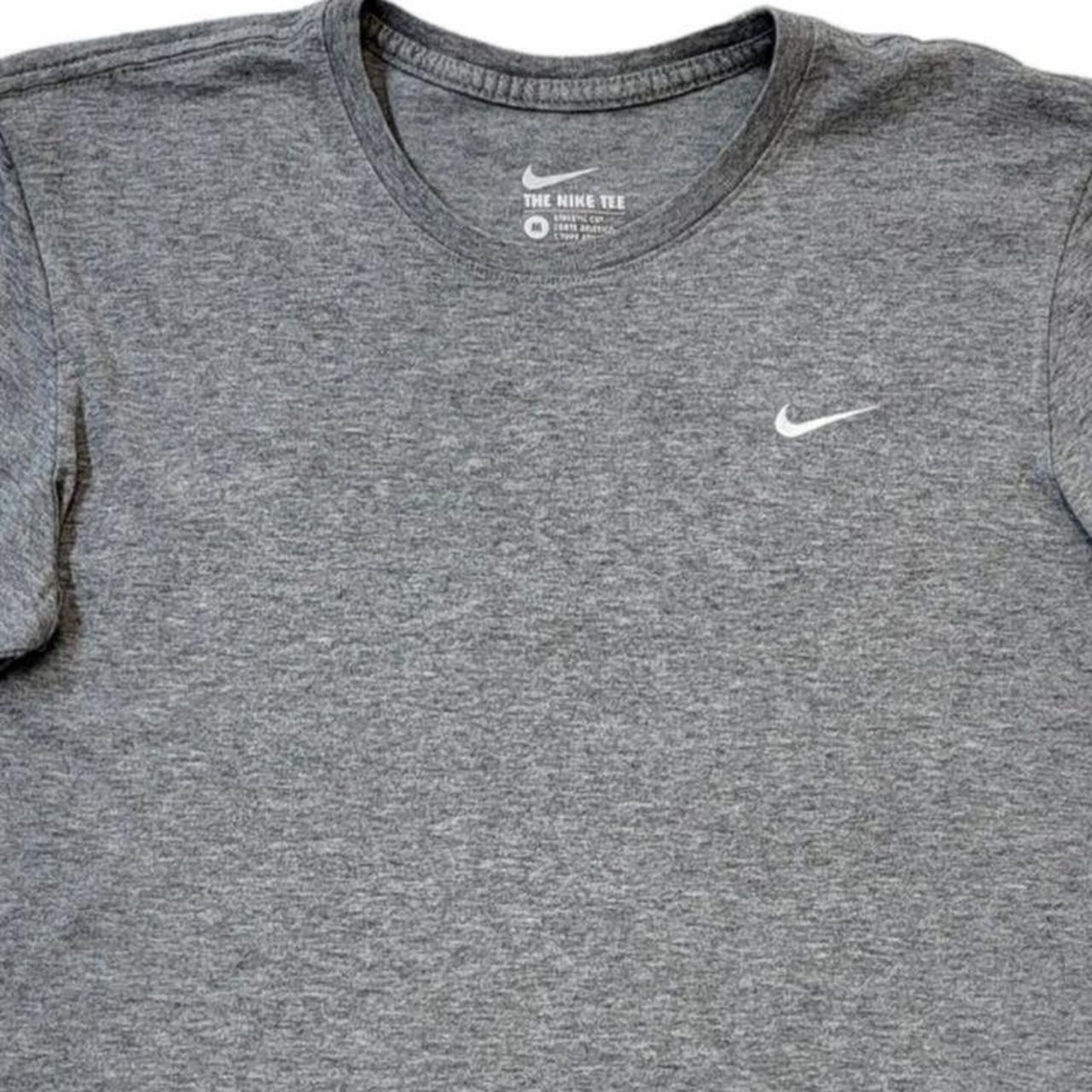 nike T-shirt Nike T-shirt 90s vintage short sleeve... - Depop