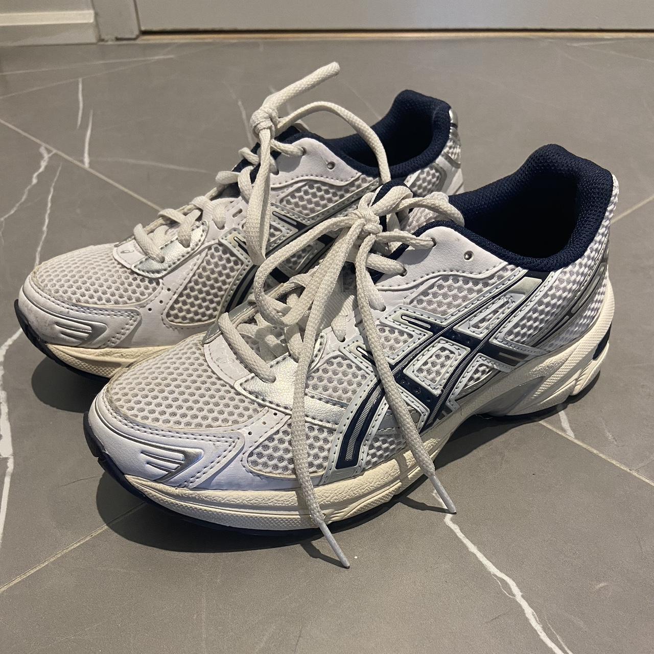 Running Shoes Wearing Shoes Too Big Too Big Shoes Should You Buy