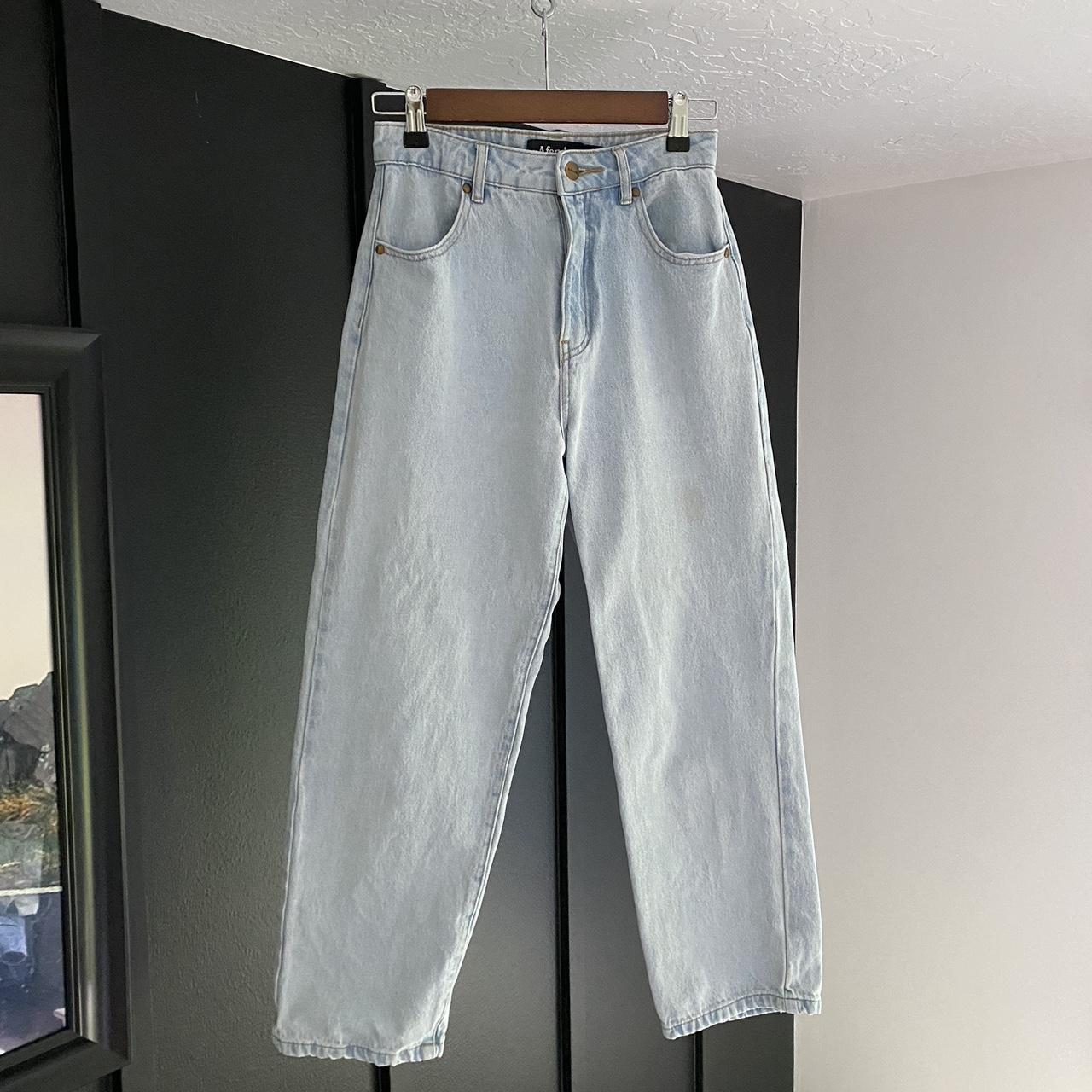 item listed by zoeyarm